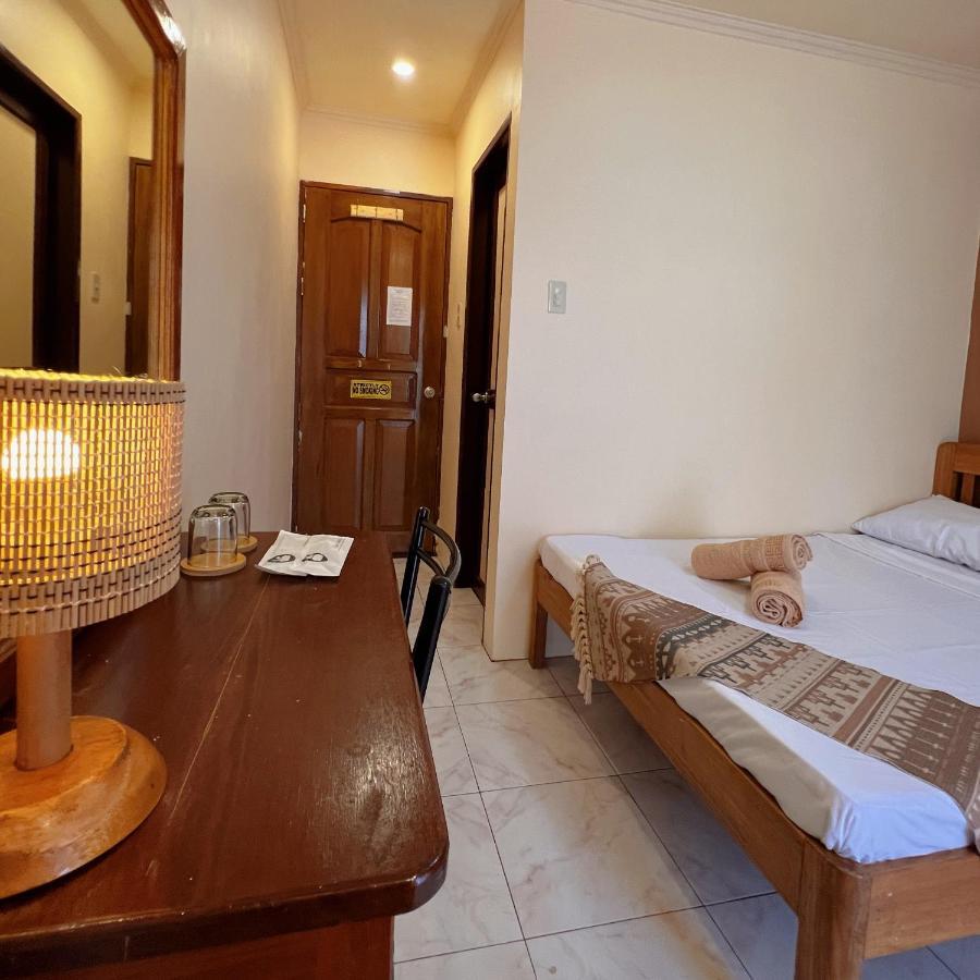 Balayong Pension Puerto Princesa Luaran gambar