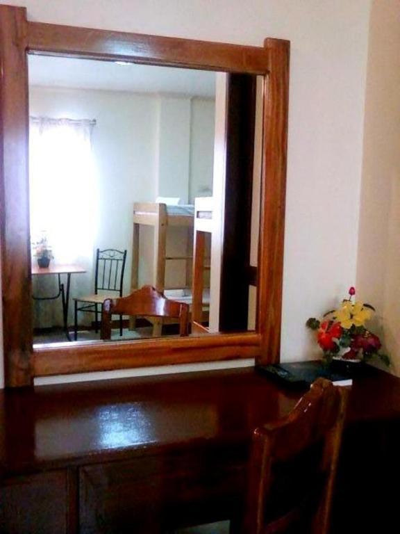 Balayong Pension Puerto Princesa Bilik gambar