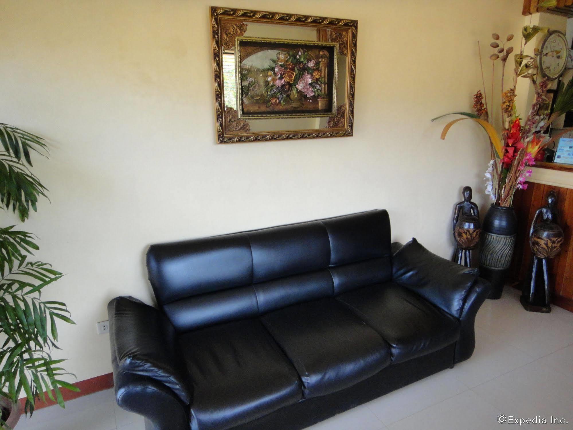 Balayong Pension Puerto Princesa Luaran gambar